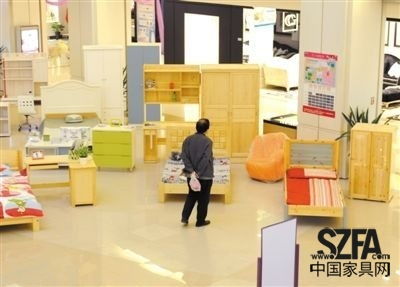 家居业回暖态势明显，定制与环保类产品引领市场新潮流